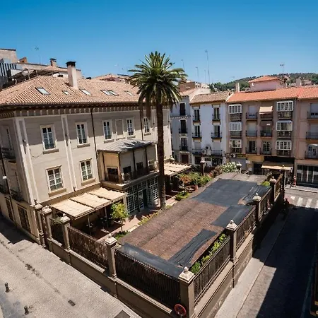 Apartamento céntrico frente Villa Oniria-3
